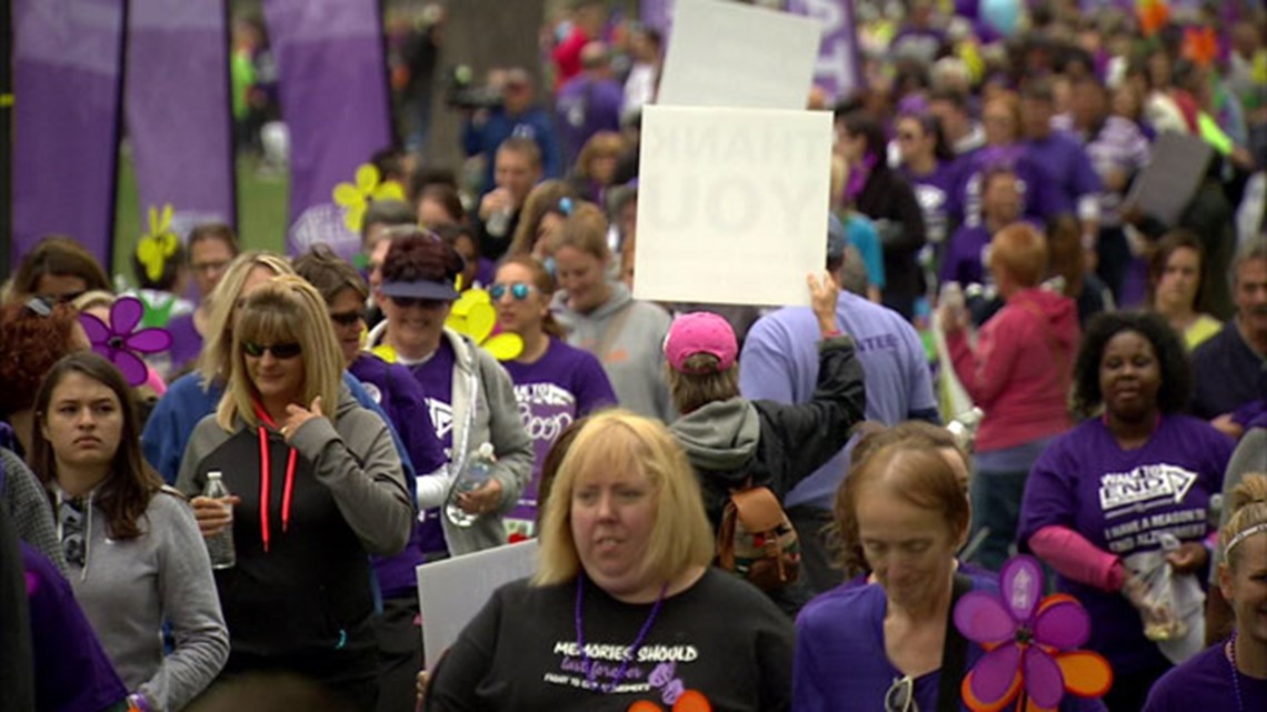 Thousands in Indianapolis 'Walk to End Alzheimer's'