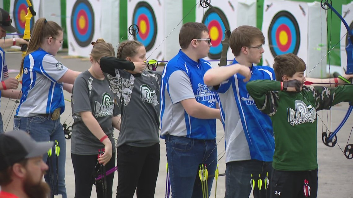 Thousands attend Indiana's biggest archery tournament to date