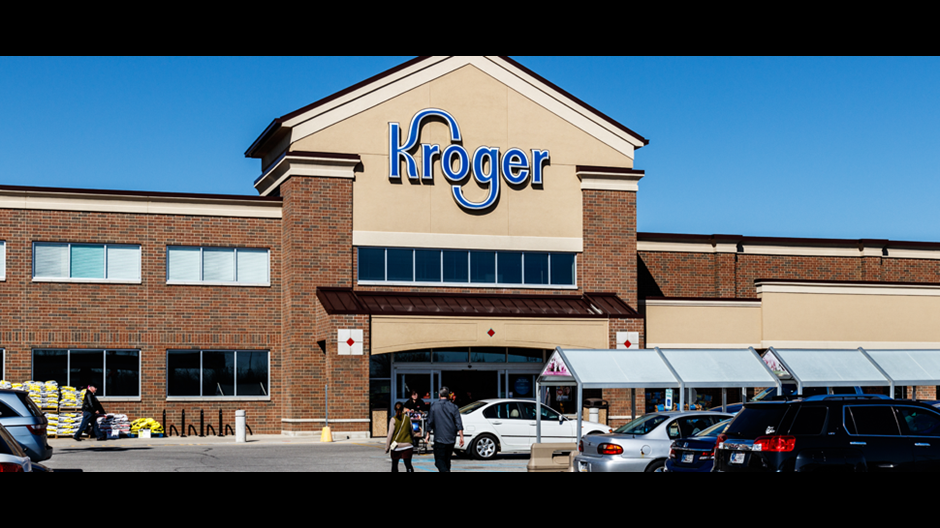 Kroger is helping customers fend off the "quarantine 15" with a free telenutrition service.