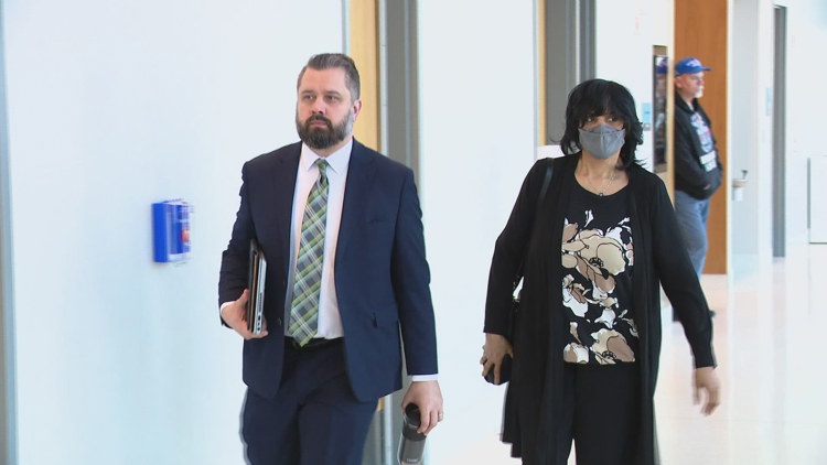 Doctors told Indianapolis woman not to drive, but she did anyway, killing 2 people in separate crashes. Prosecutors are recommending 3-year sentence