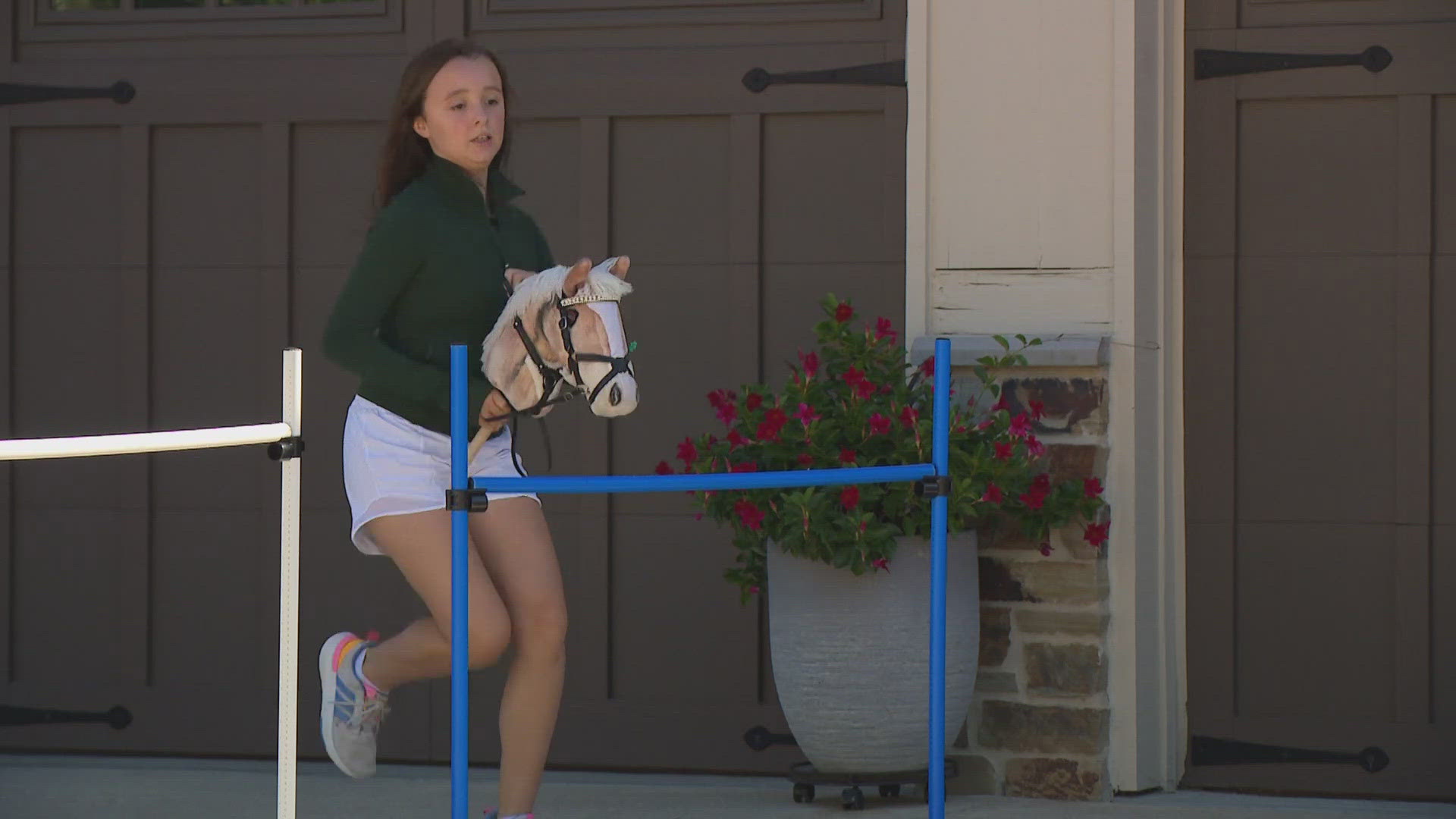 13News reporter Jennie Runevich talks with Ava Apodaca about "hobby horsing."