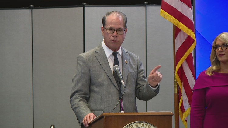 Indiana Gov. Mike Braun signs new high school diploma requirements into law