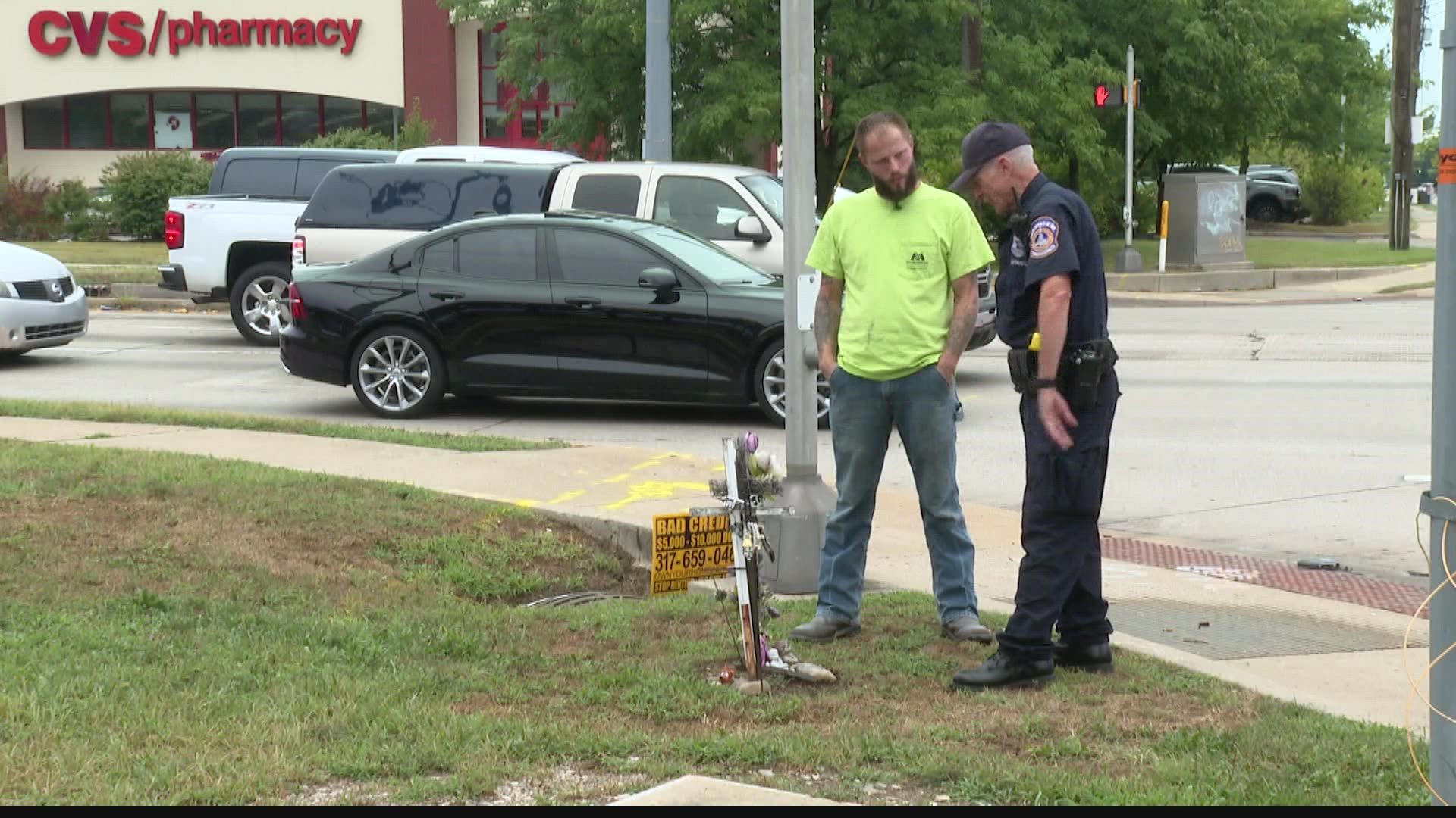 Video of the officer tending to a roadside memorial is getting lots of comment.