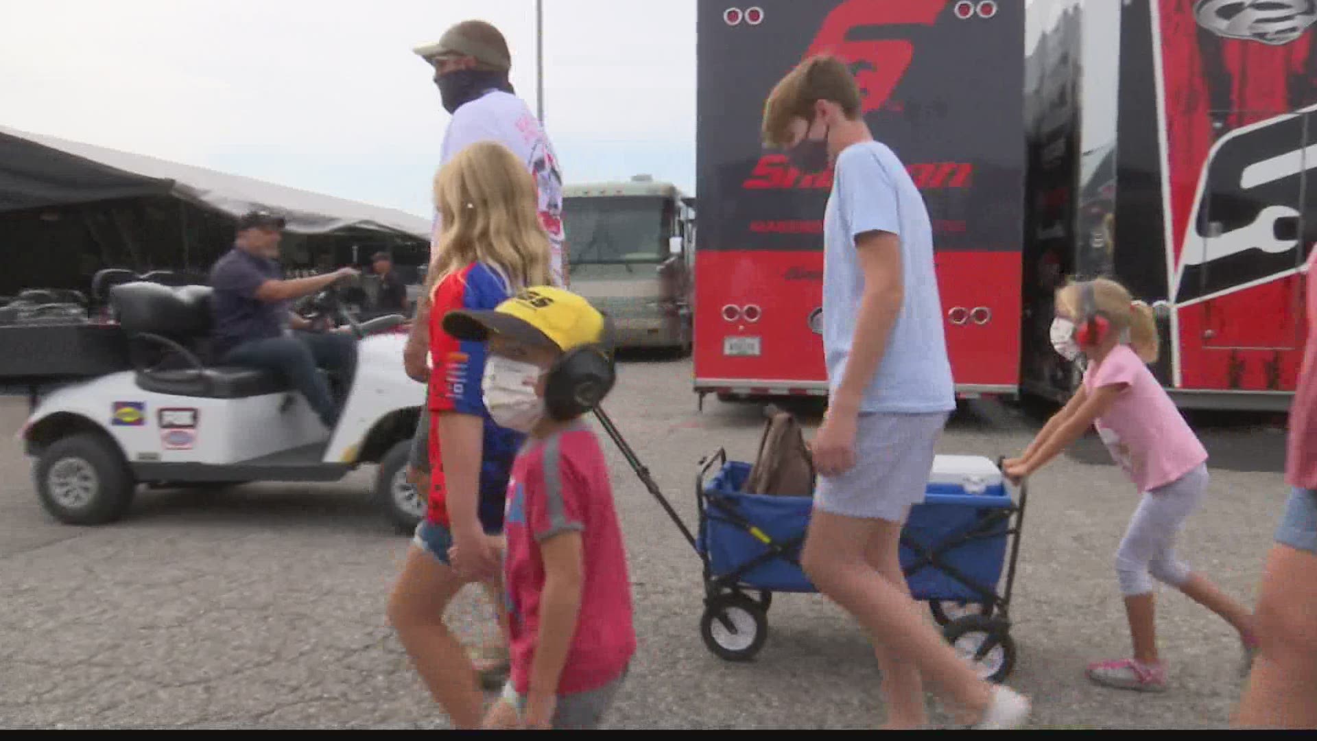 Labor Day brings thousands of drag racing fans to Lucas Oil Raceway.