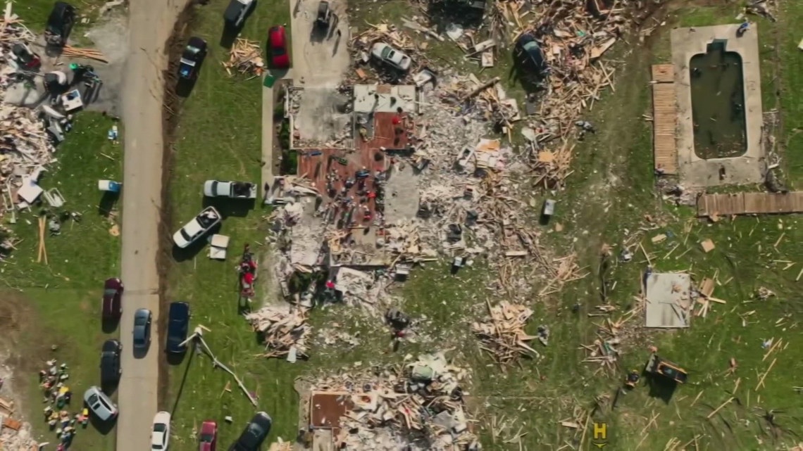 At least 28 people killed in severe storms and tornadoes this weekend ...