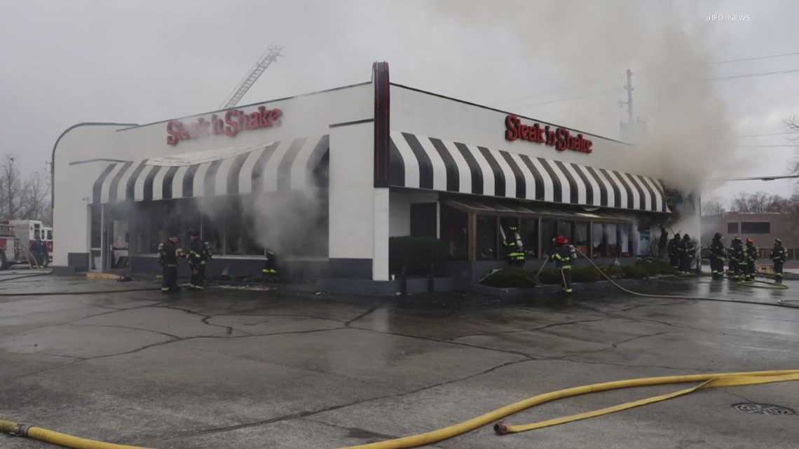 Fire damages former Steak 'n Shake on northwest side