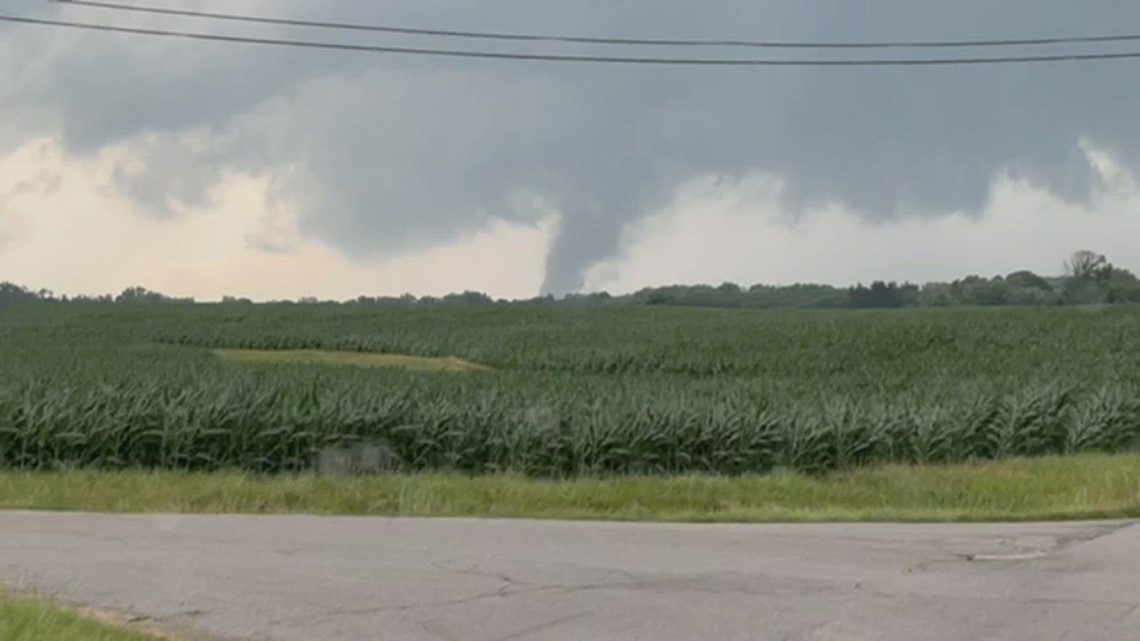 Johnson County family recounts hit from Sunday tornado - Vimarsana News