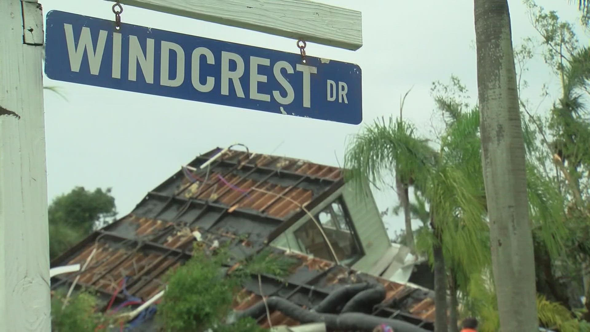 Hundreds of Florida residents have been left homeless and thousands more are without power after tornadoes touched down in southern Florida.