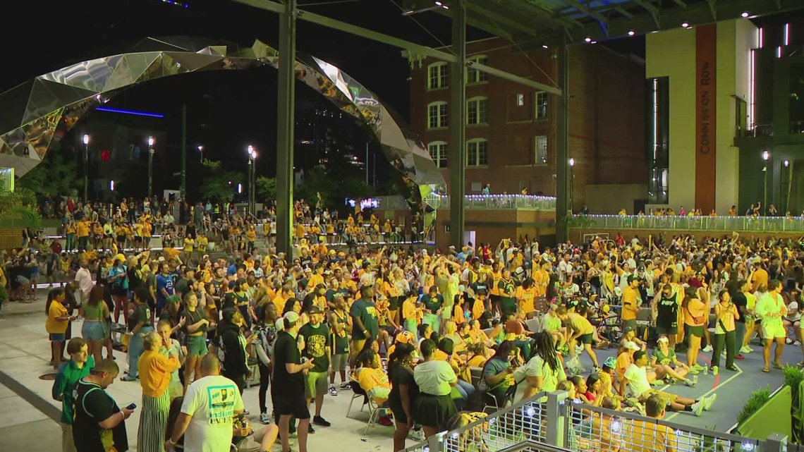 Downtown Indianapolis businesses seeing revenue boost from Pacers' NBA Finals appearance