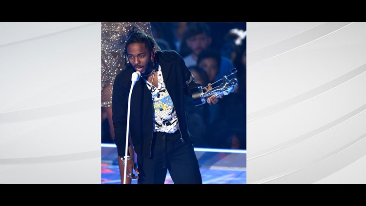 UPDATE: Kendrick Lamar wins 6 MTV Video Music Awards in show full of  emotional, political moments