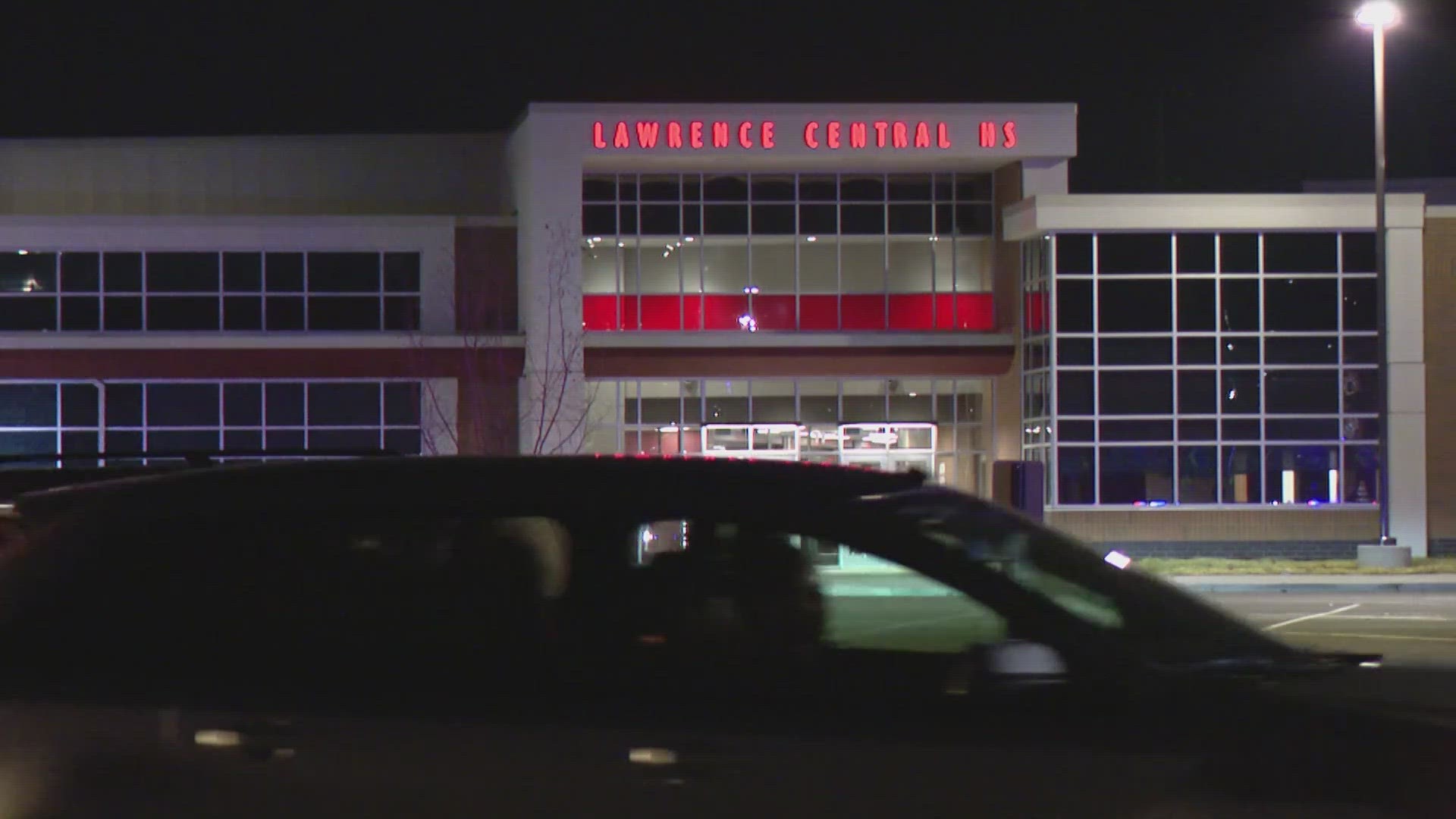 13News reporter Emily Longnecker talks with former IndyStar and current ESPN Colts beat reporter Stephen Holder who's daughter was near the shooting at LC.