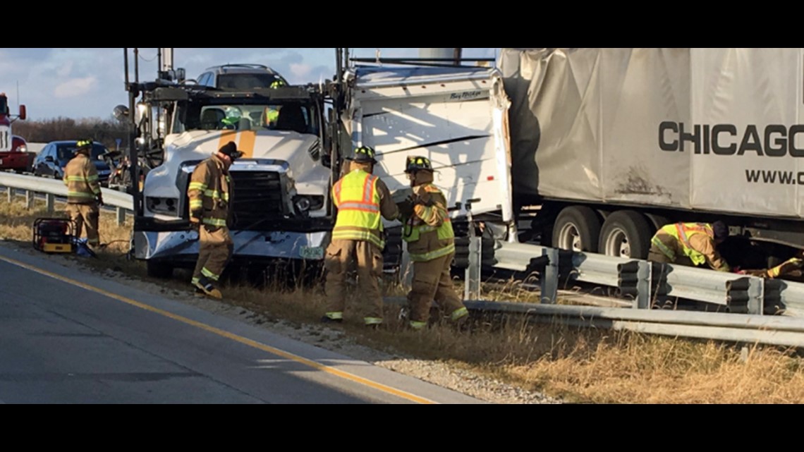 UPDATE Two killed in fivevehicle crash on I65 near Lafayette