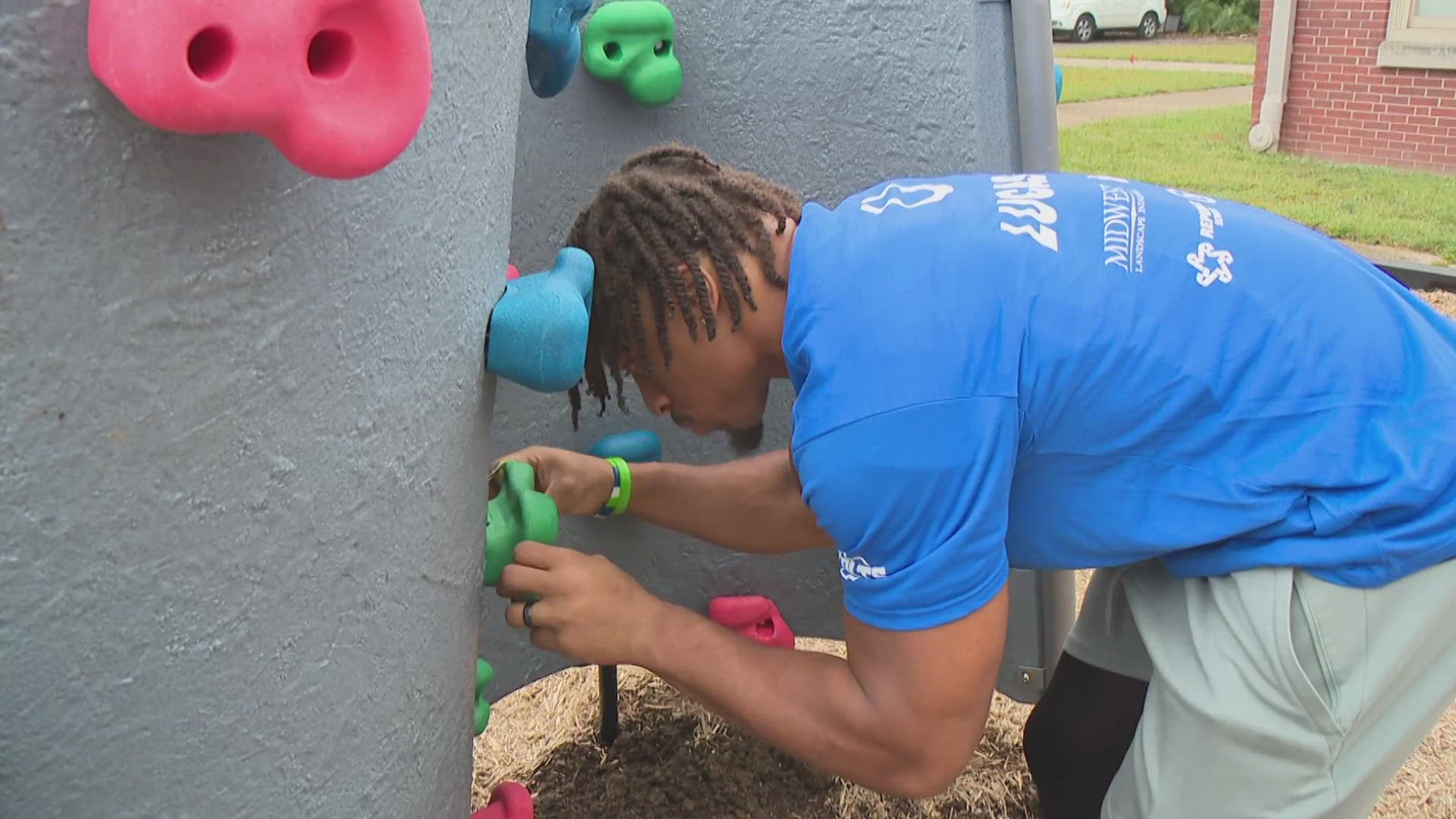 Children in Indy now have a new space to have fun thanks to the Indianapolis Colts.