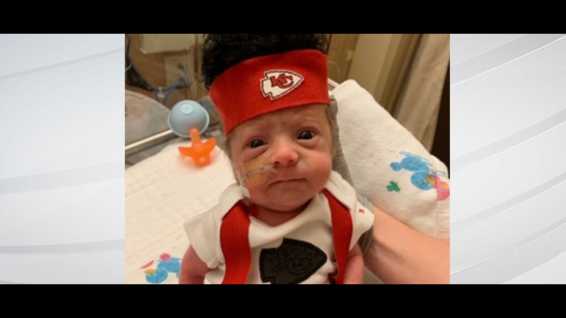 NICU babies at mid-Missouri hospital dress up as Patrick Mahomes