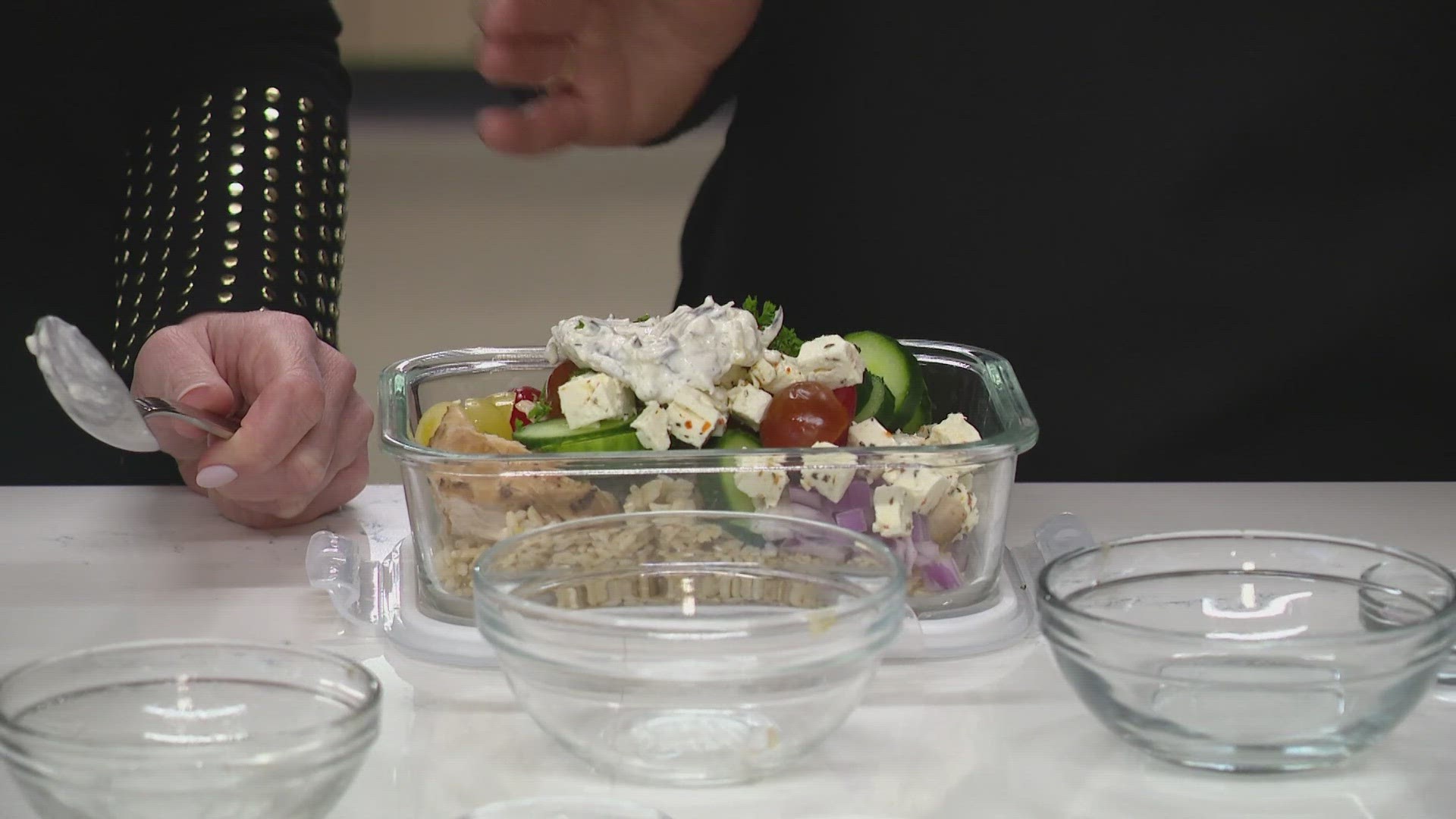 Cline joined 13Sunrise to share an easy meal prepped lunch or dinner for a mediterranean chicken tzatziki bowl.