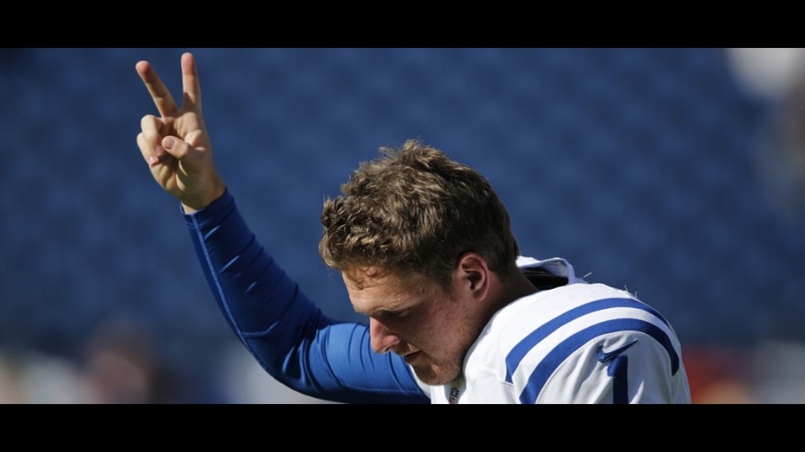 Colts punter Pat McAfee shockingly retires from football: 'I want to turn  my focus elsewhere'
