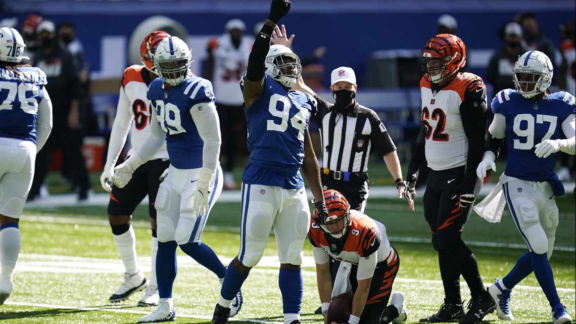 Colts pull away from Bengals for win