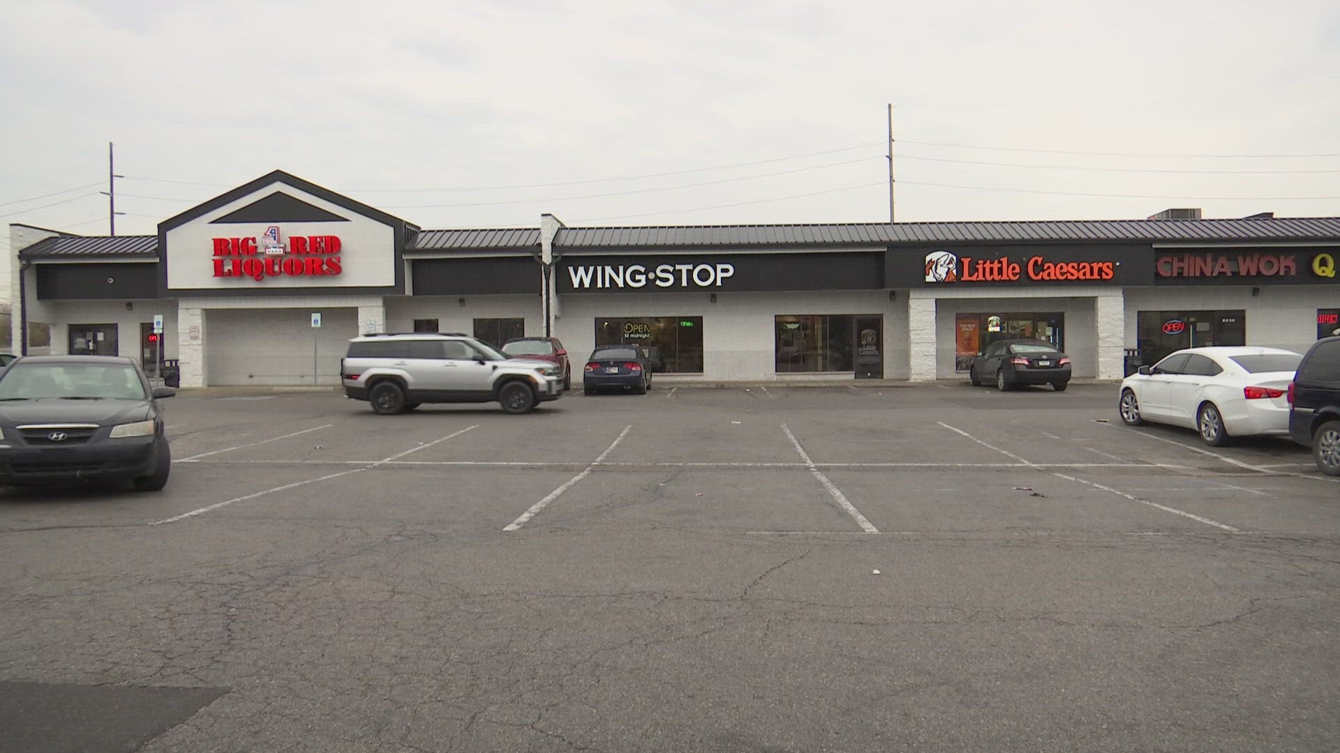 13News reporter Rich Nye breaks down an incident from Jan. 12 at a Wing Stop on Indy's west side involving 49-year-old Lawrence Sneed.