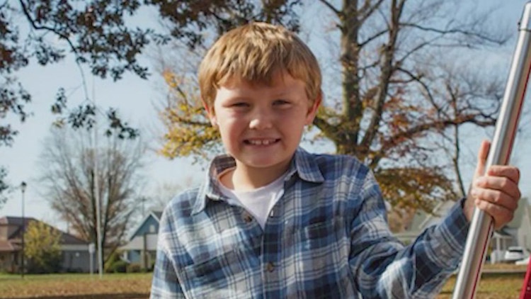 Indiana town hosts homecoming parade for 9-year-old boy critically injured by tornado