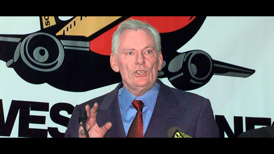 Herb Kelleher, cofounder of Southwest Airlines, dies at 87