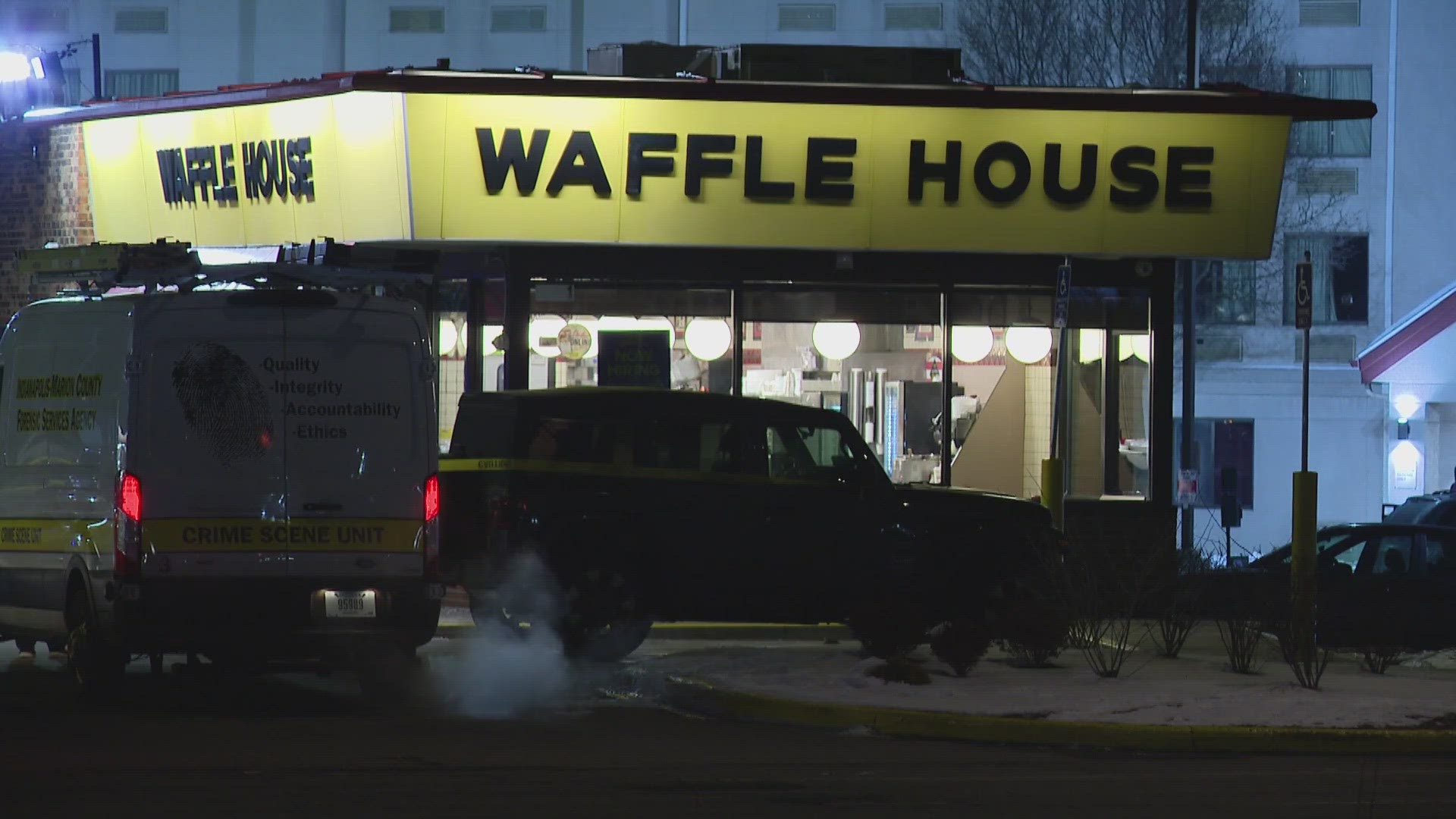 1 killed, 5 wounded in west Indianapolis Waffle House shooting | wthr.com