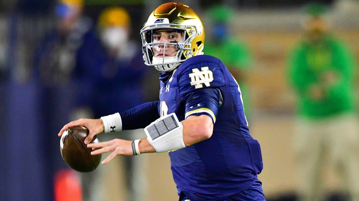 How did Notre Dame football handle its road test against Clemson?