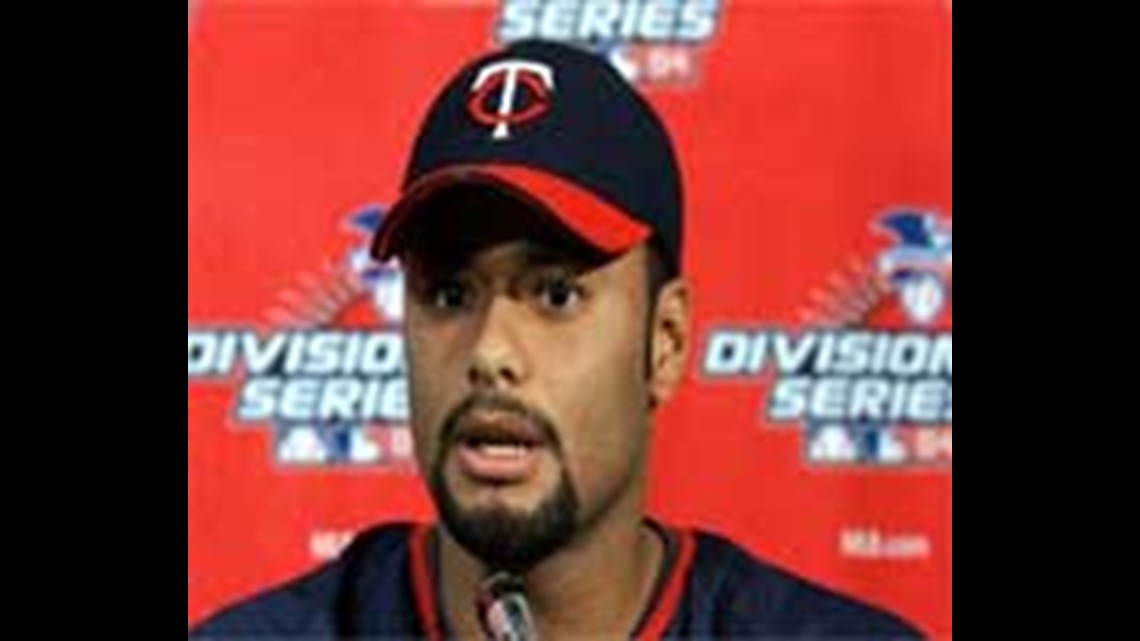 Twins' Santana snags second Cy Young award in three years