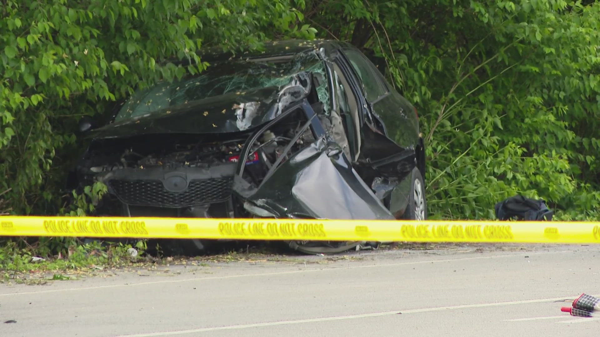 Man dead after crash involving semi-truck and car on Indianapolis ...