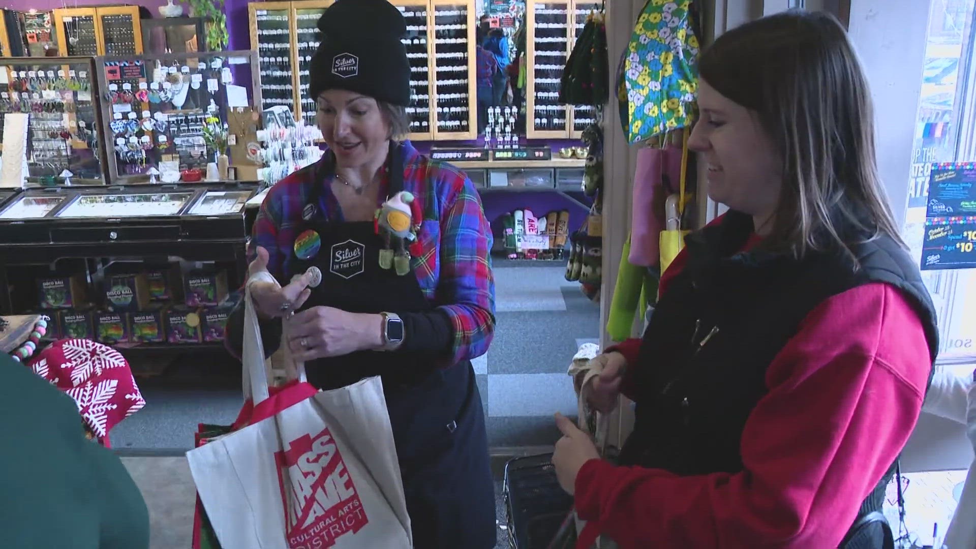 13News reporter Anna Chalker reports from Mass Ave where small business owners are thankful for Small Business Saturday.