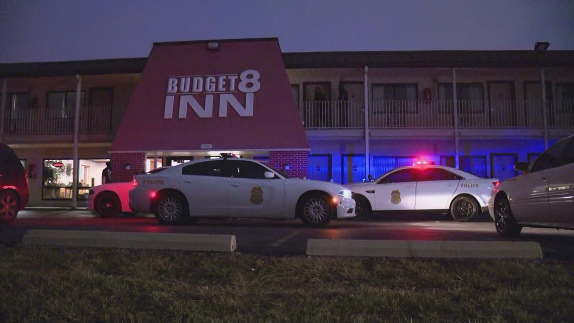 IMPD Investigates 2 People Shot At East Side Motel | Wthr.com