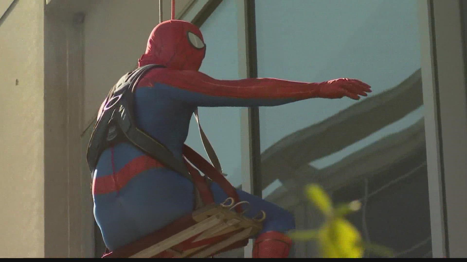 Spider-Man visits Indianapolis boy at Kentucky hospital 