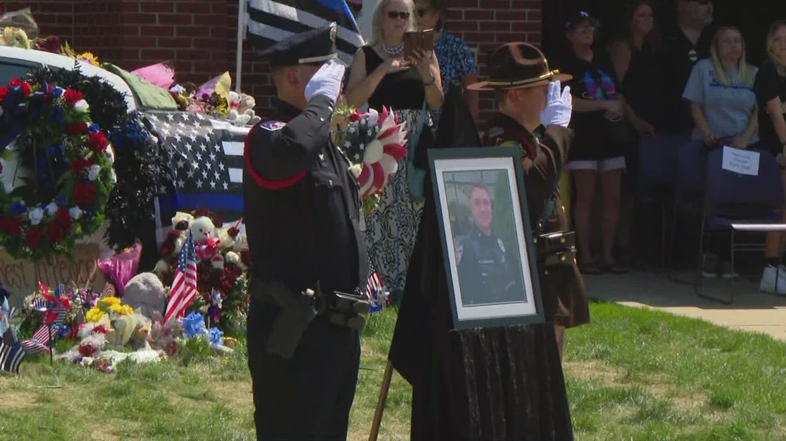 Officer Noah Shahnavaz brought back to Elwood for last 10-42 call - Vimarsana News
