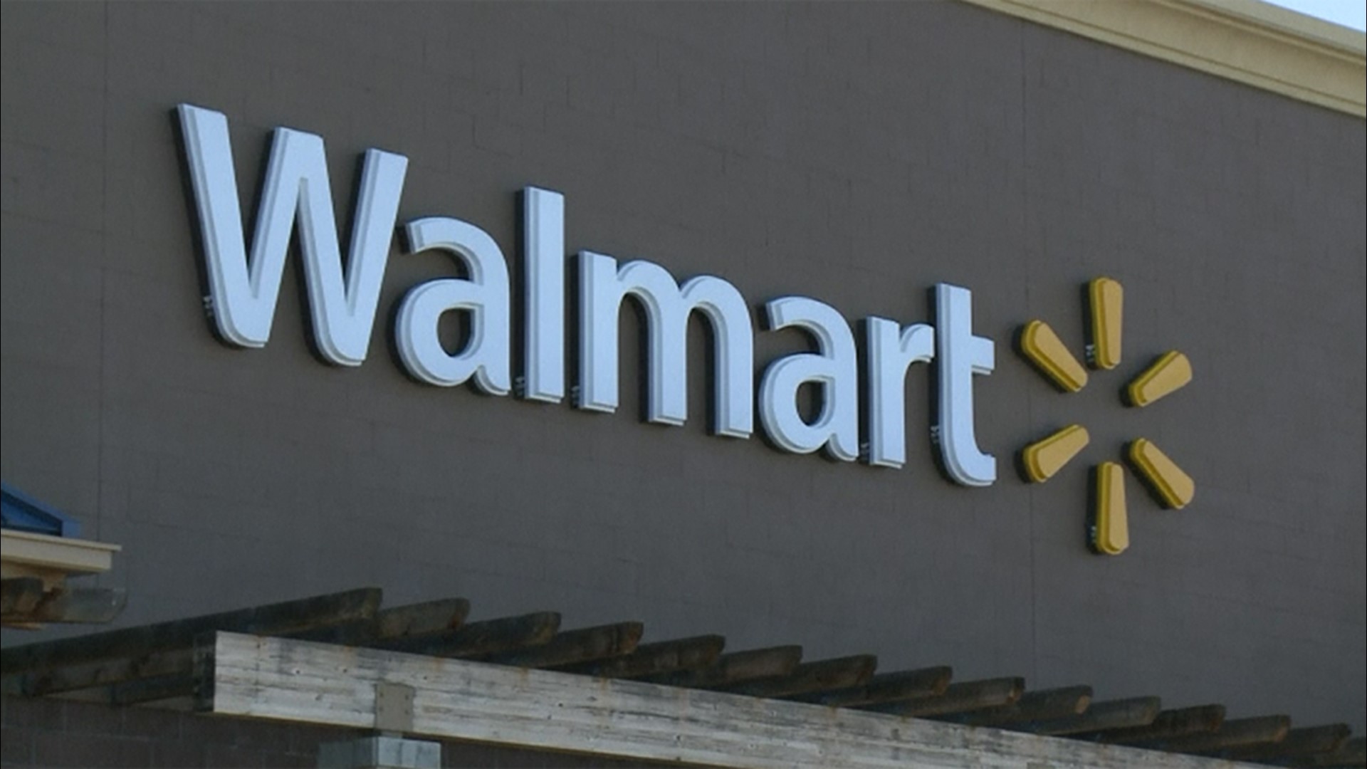 Walmart plans to slow new store openings, invest in online | wthr.com