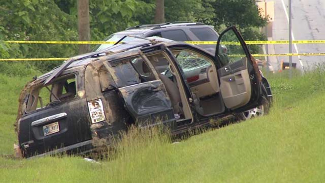 Woman arrested after Fishers crash injures 6 kids