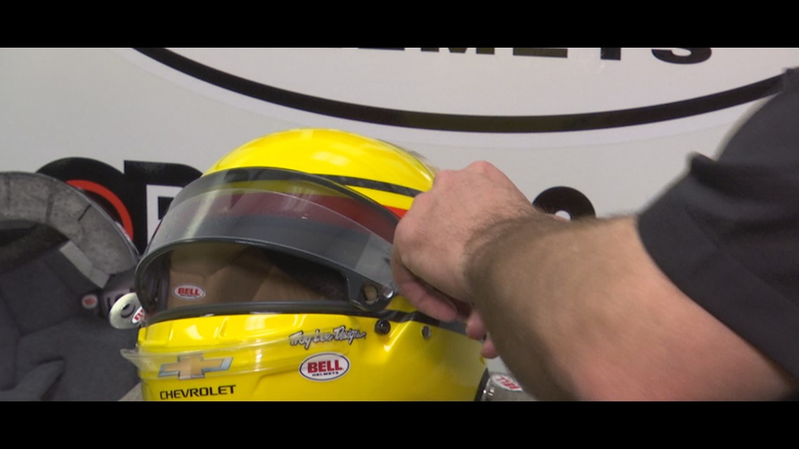 Bell Racing prioritizes safety, functionality for drivers' helmets ...