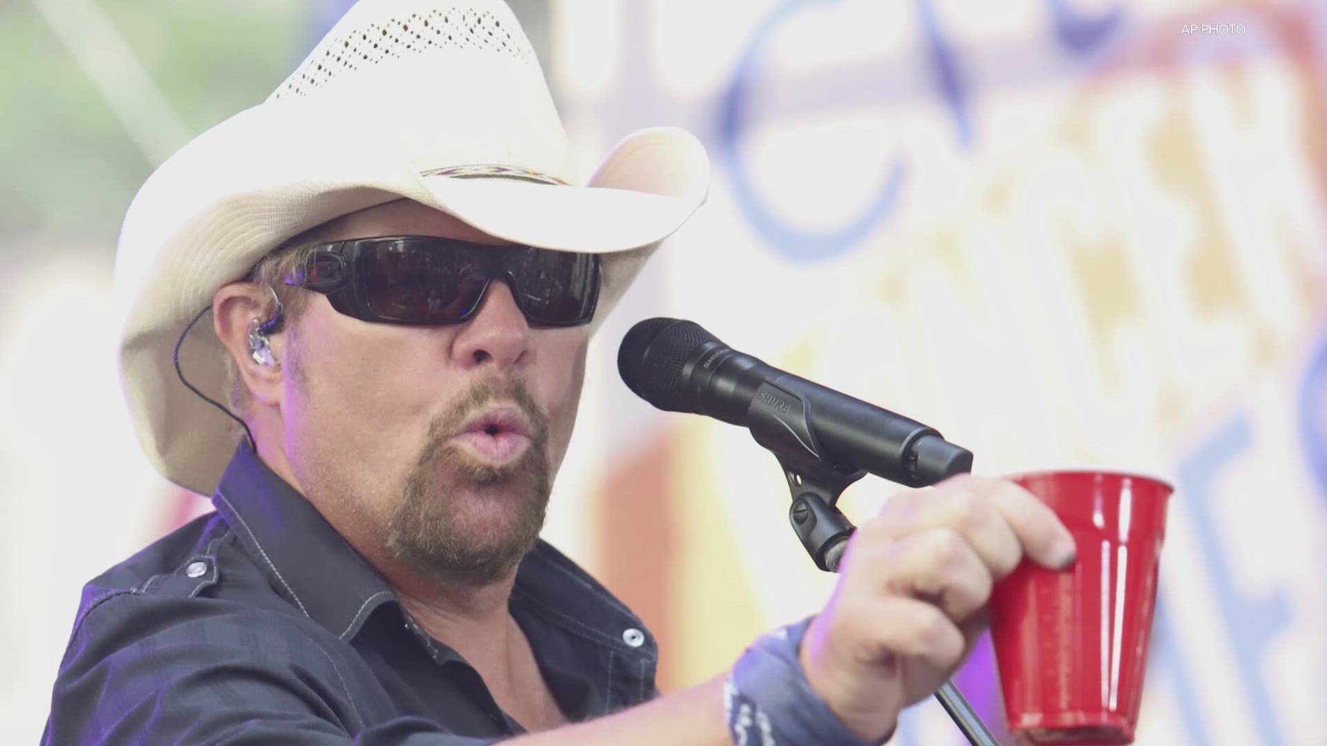 Breaking Country Star Toby Keith Dies At The Age Of 62