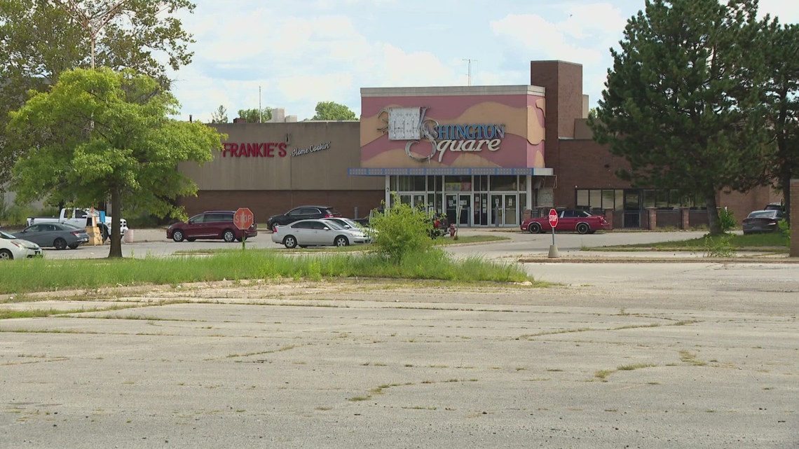 Health Department finds 4 violations at Washington Square Mall, appears in court this week