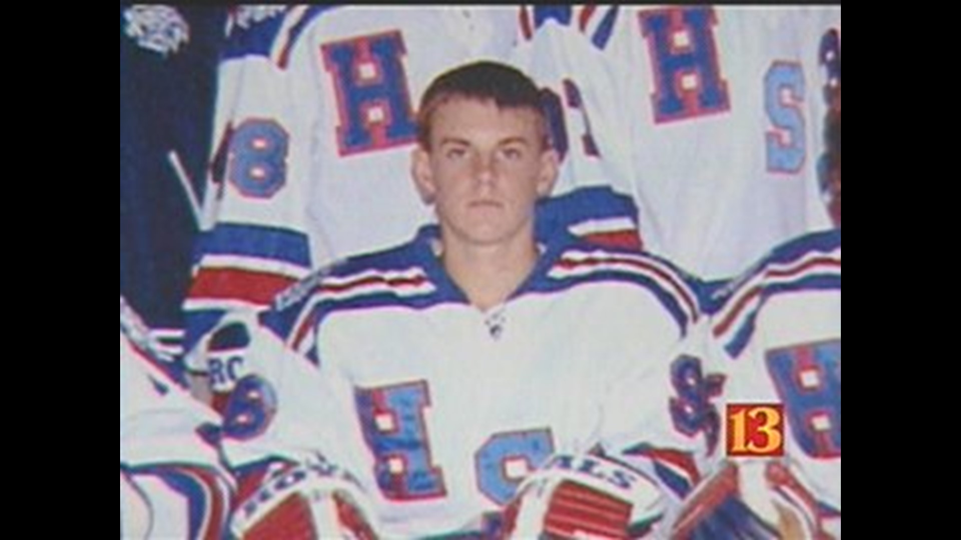 Hockey team honors player who died