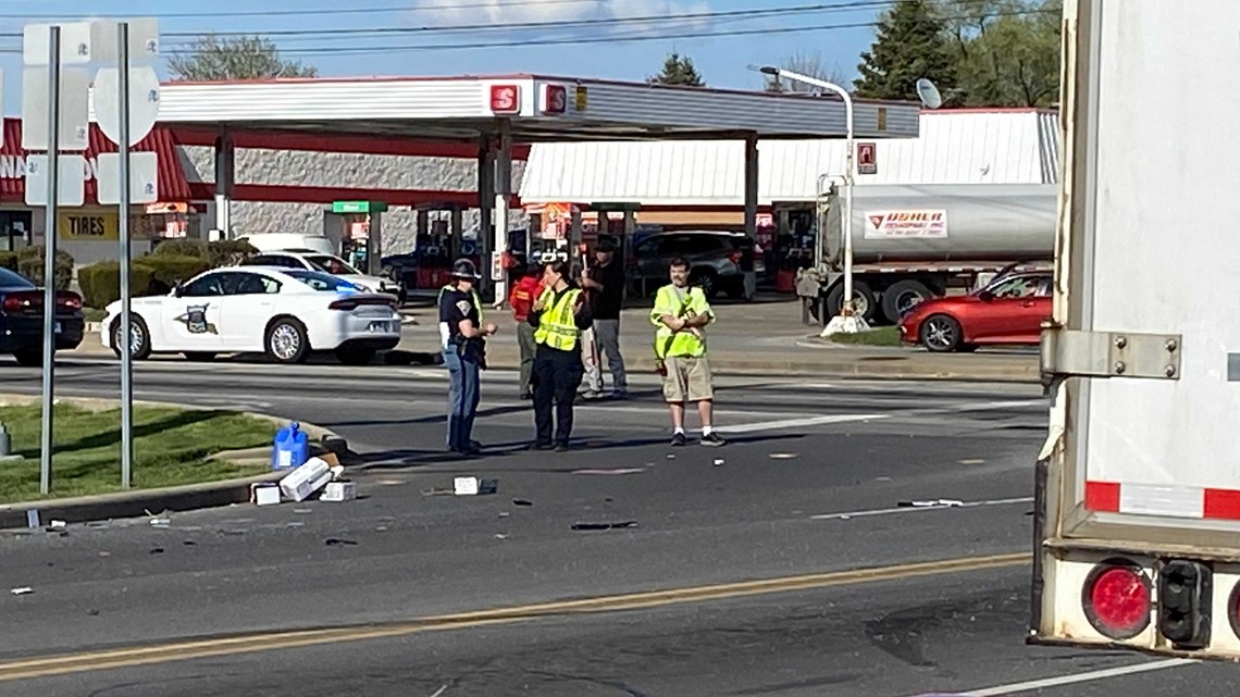 State trooper pulls over Lightning McQueen, Dinoco on Oregon highway