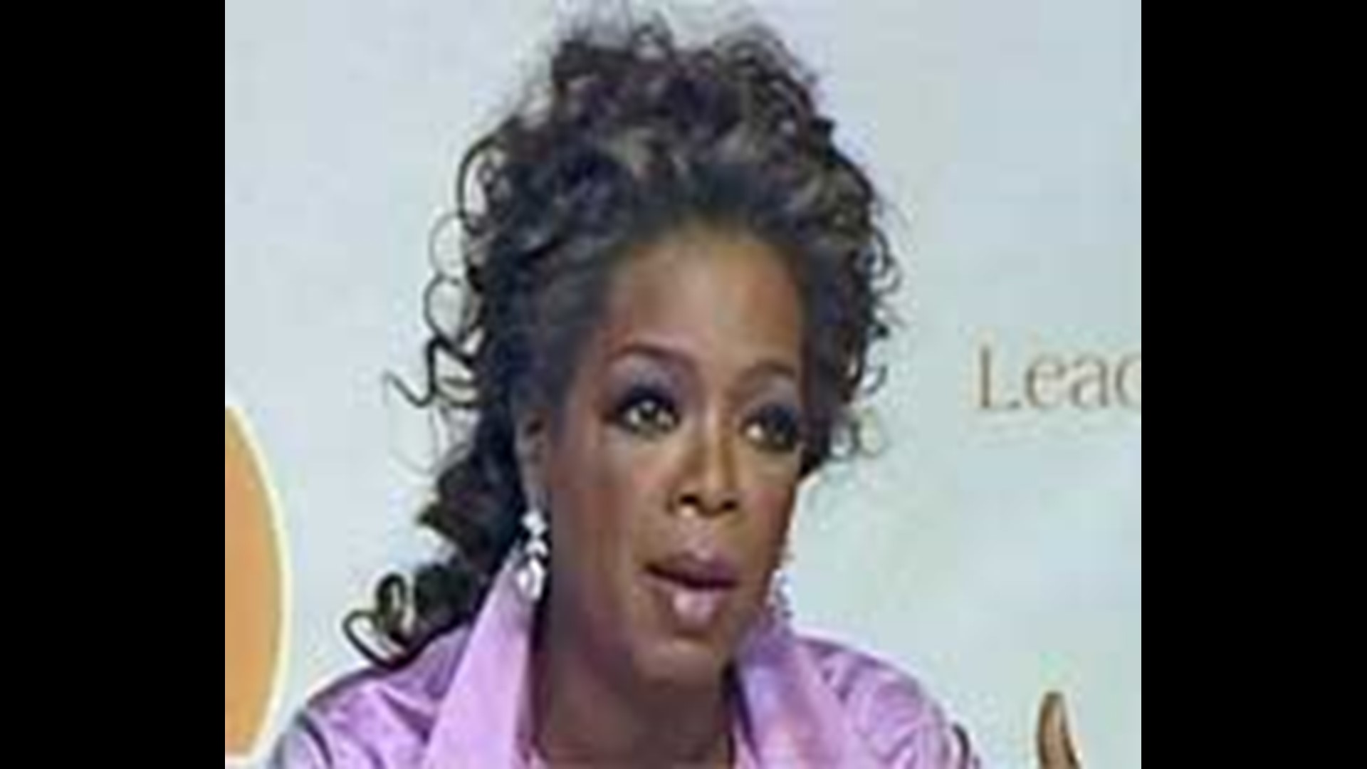 Man tried to blackmail Oprah, FBI says