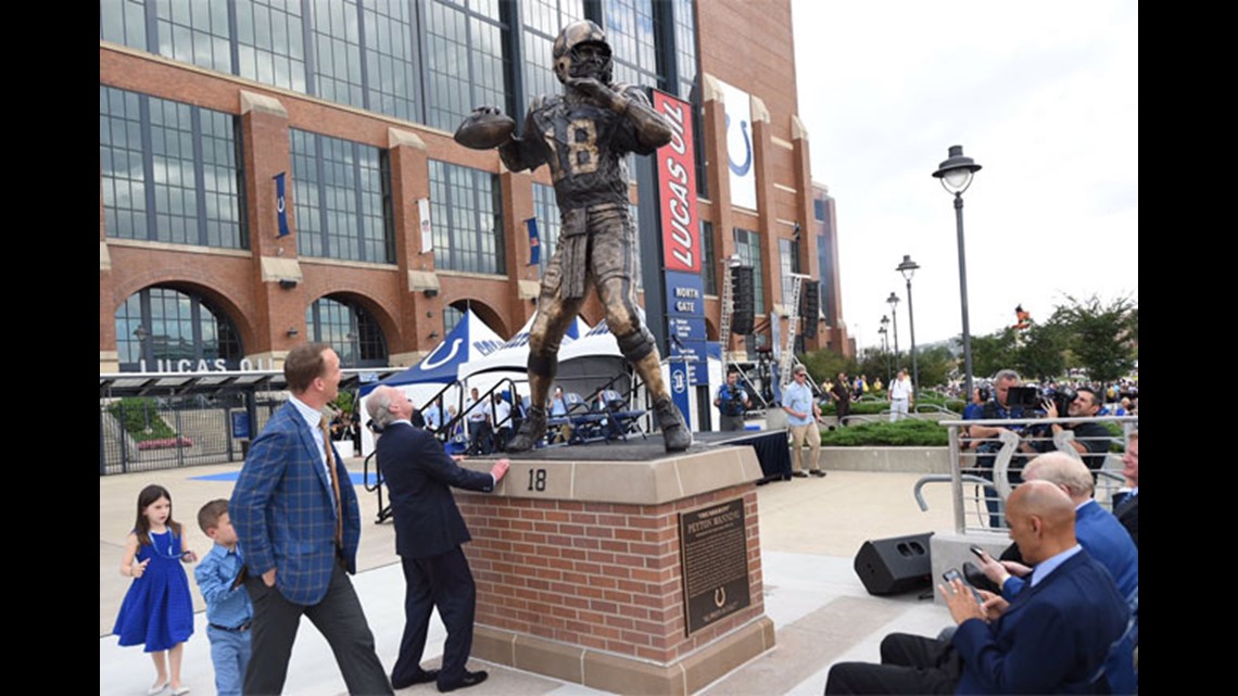 Peyton Manning's jersey retirement: Tag yourself in a massive photo of  Lucas Oil Stadium