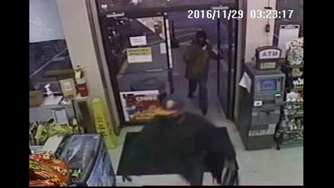 McCordsville police investigate armed robbery