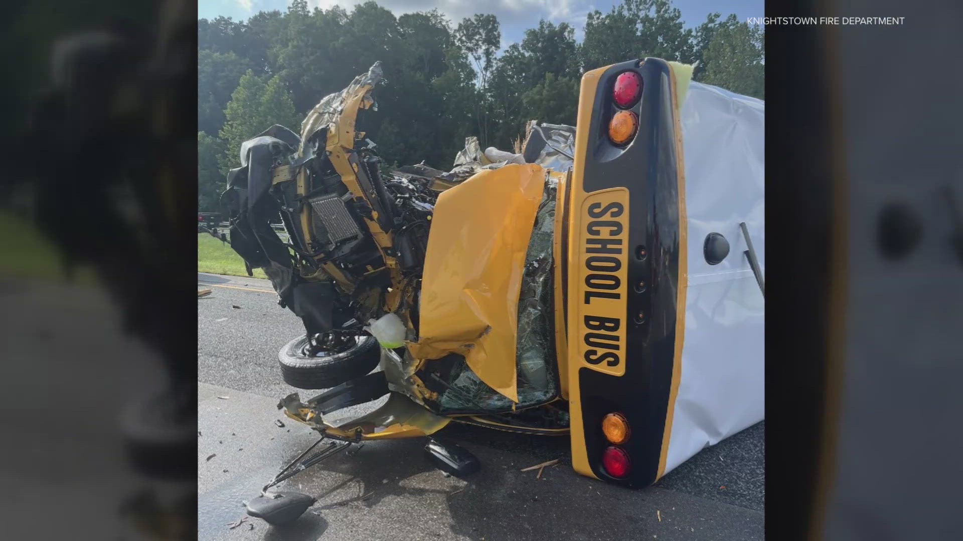 Crash involving school bus closes I-70 in Henry County | wthr.com