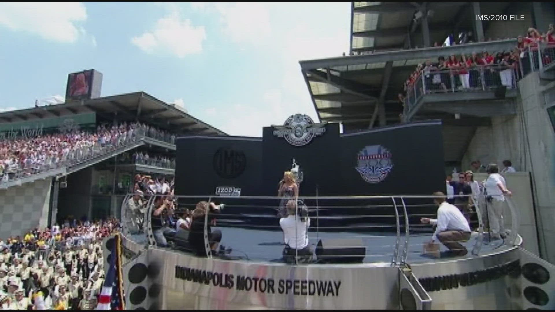 Jewel last sung the national anthem at the Indianapolis 500 in 2010.
