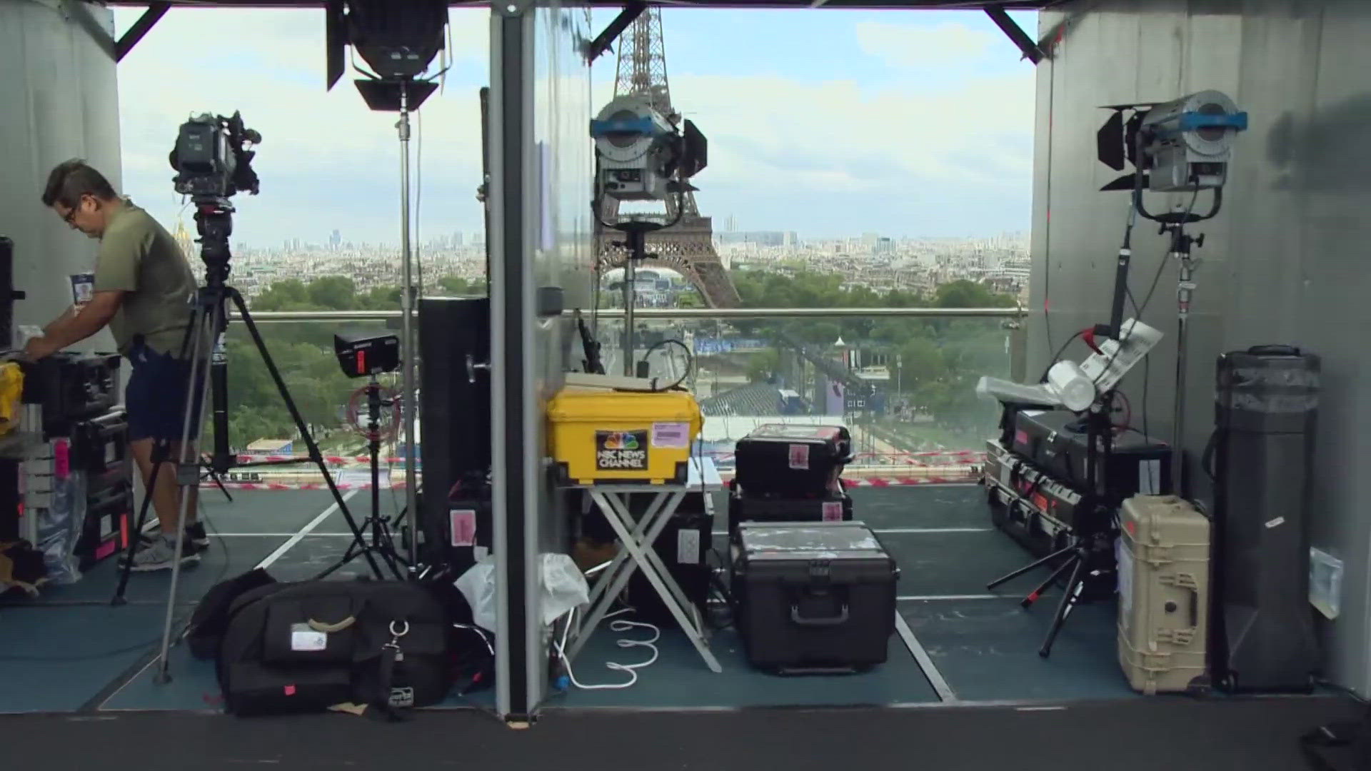 Anne Marie Tiernon and Samantha Johnson showed us their reporting venue in the shadow of the Eiffel Tower.