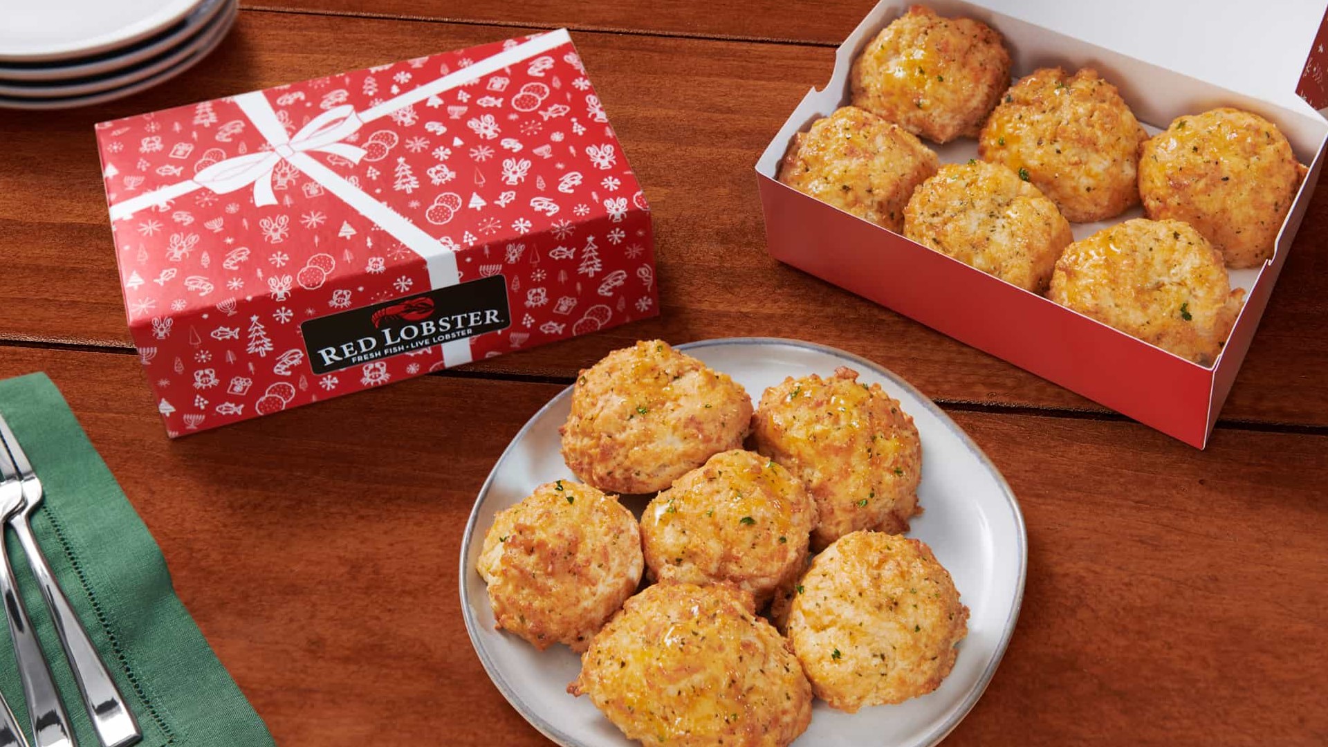 Red Lobster releasing gift boxes filled with Cheddar Bay Biscuits