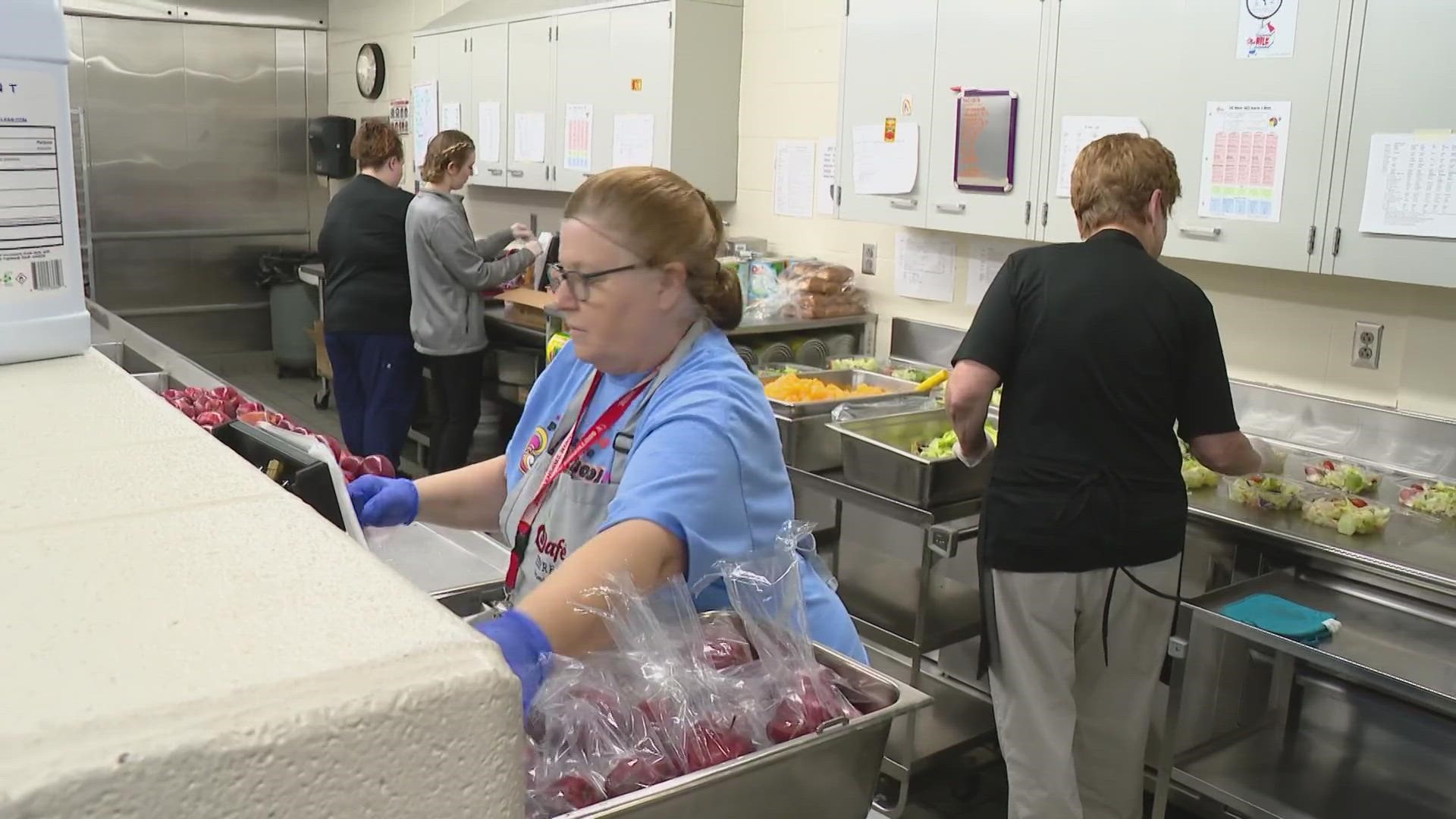 Perry Township Schools hiring cafeteria workers 