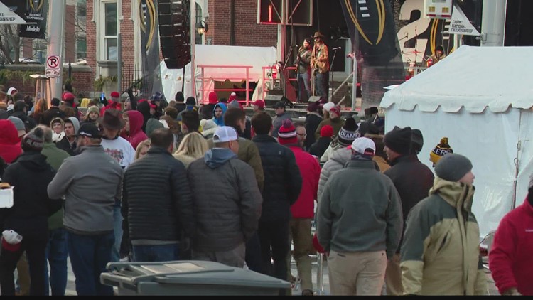 Alabama, Georgia fans fill downtown for championship game