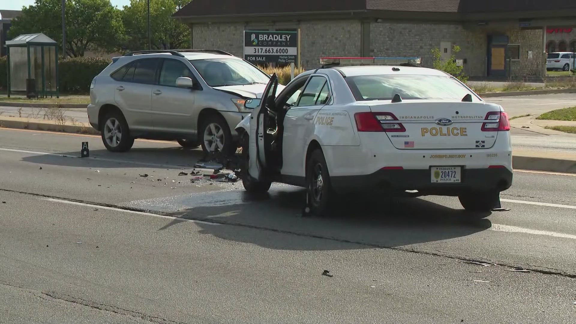 IMPD Officer Among Those Injured In NW Indianapolis Crash | Wthr.com