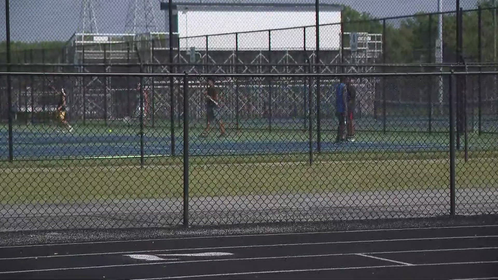 At this hour you would normally see student athletes practicing on the football field here at decatur high school but the heat has forced that practice time to 7.